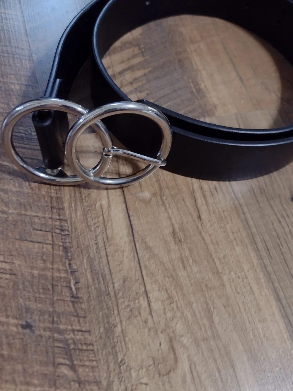 Women's Black Leather Belt with Silver Double-Ring Buckle